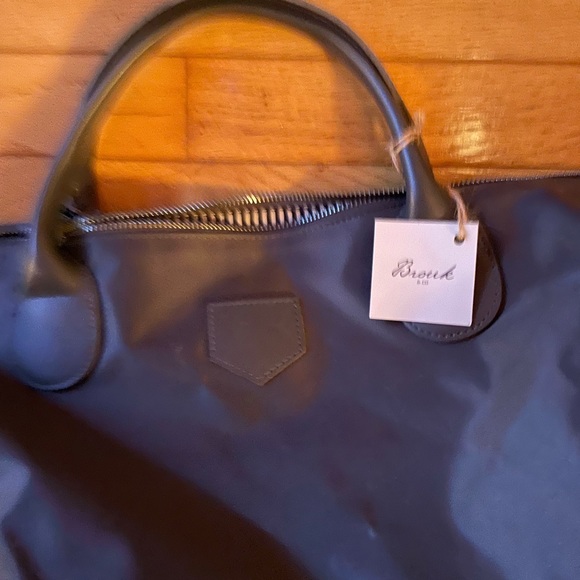Brouk & co travel bag new with tags. - Picture 2 of 4